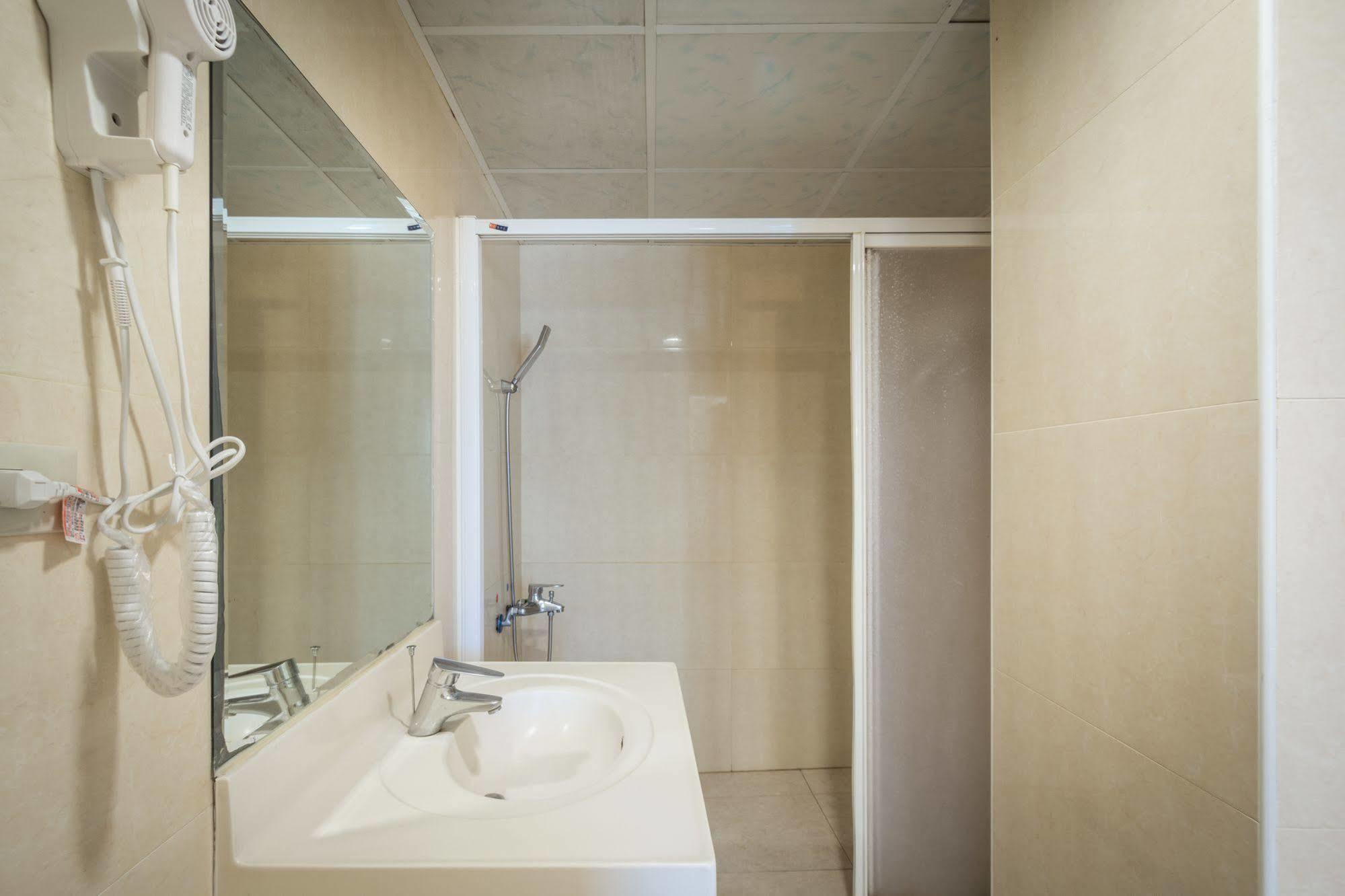 Taitung Apple Hotel מראה חיצוני תמונה